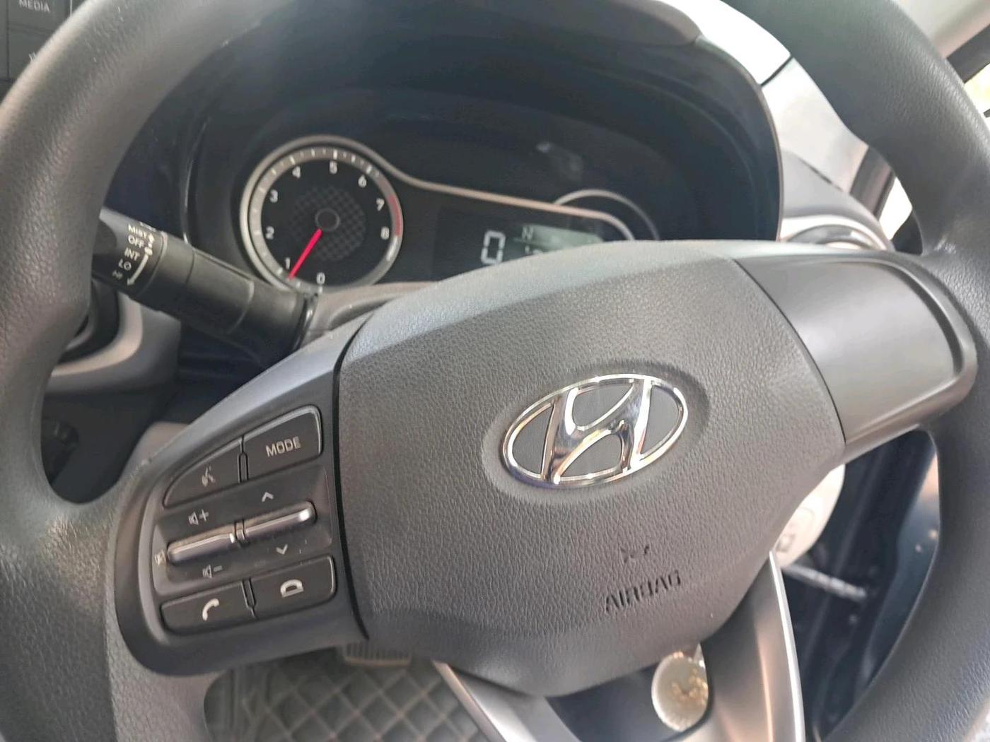 2022 Hyundai GRAND I10 NIOS SPORTZ AMT 1.2 KAPPA VTVT, Petrol, Automatic, 49,181 km, interior