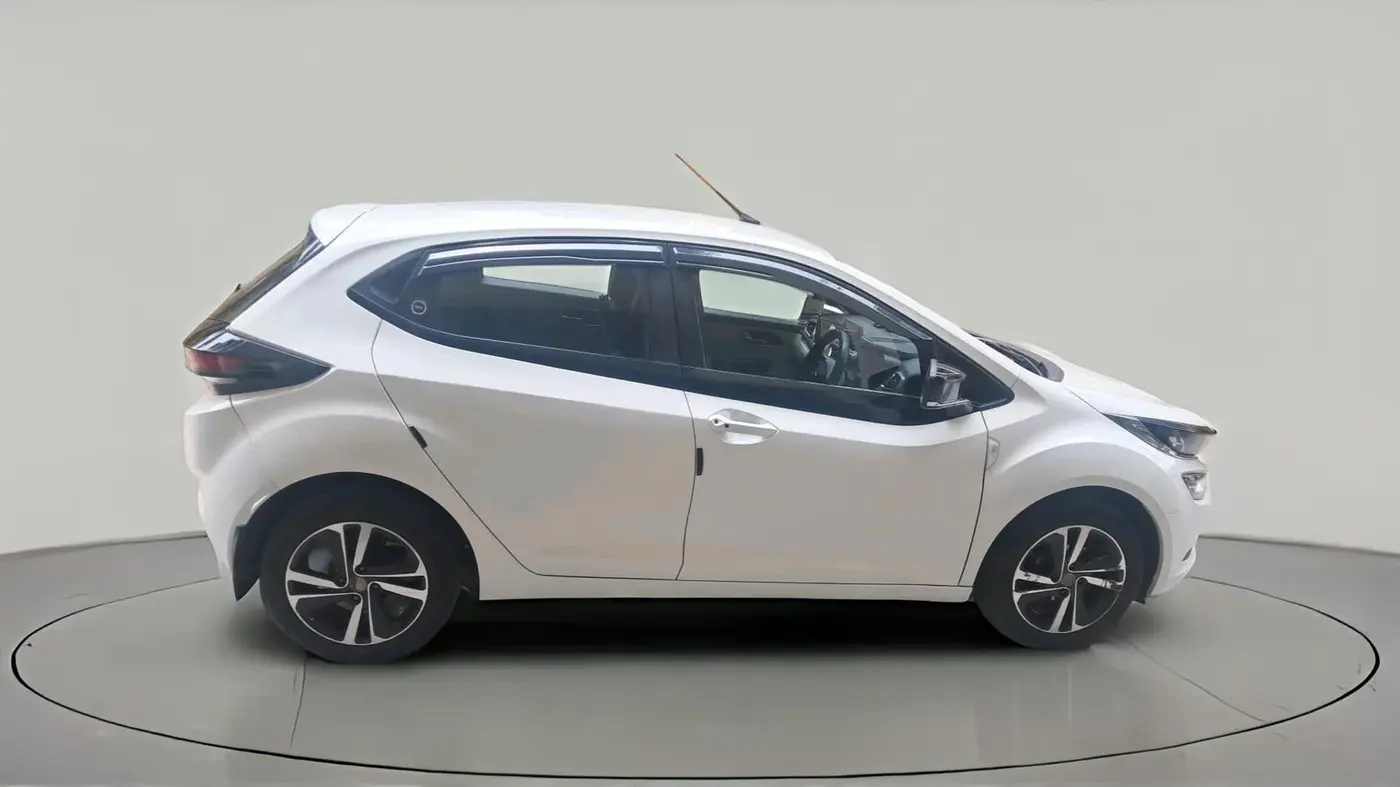 2023 Tata ALTROZ XZ PETROL, Petrol, Manual, 45,649 km, exterior