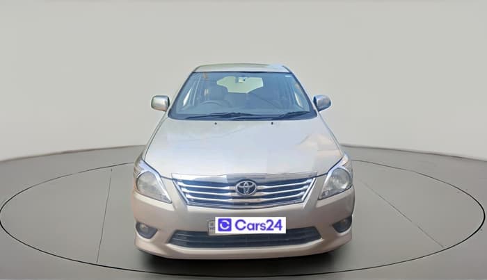 2012 Toyota Innova 2.5 GX 8 STR, Diesel, Manual, 1,31,103 km, exterior