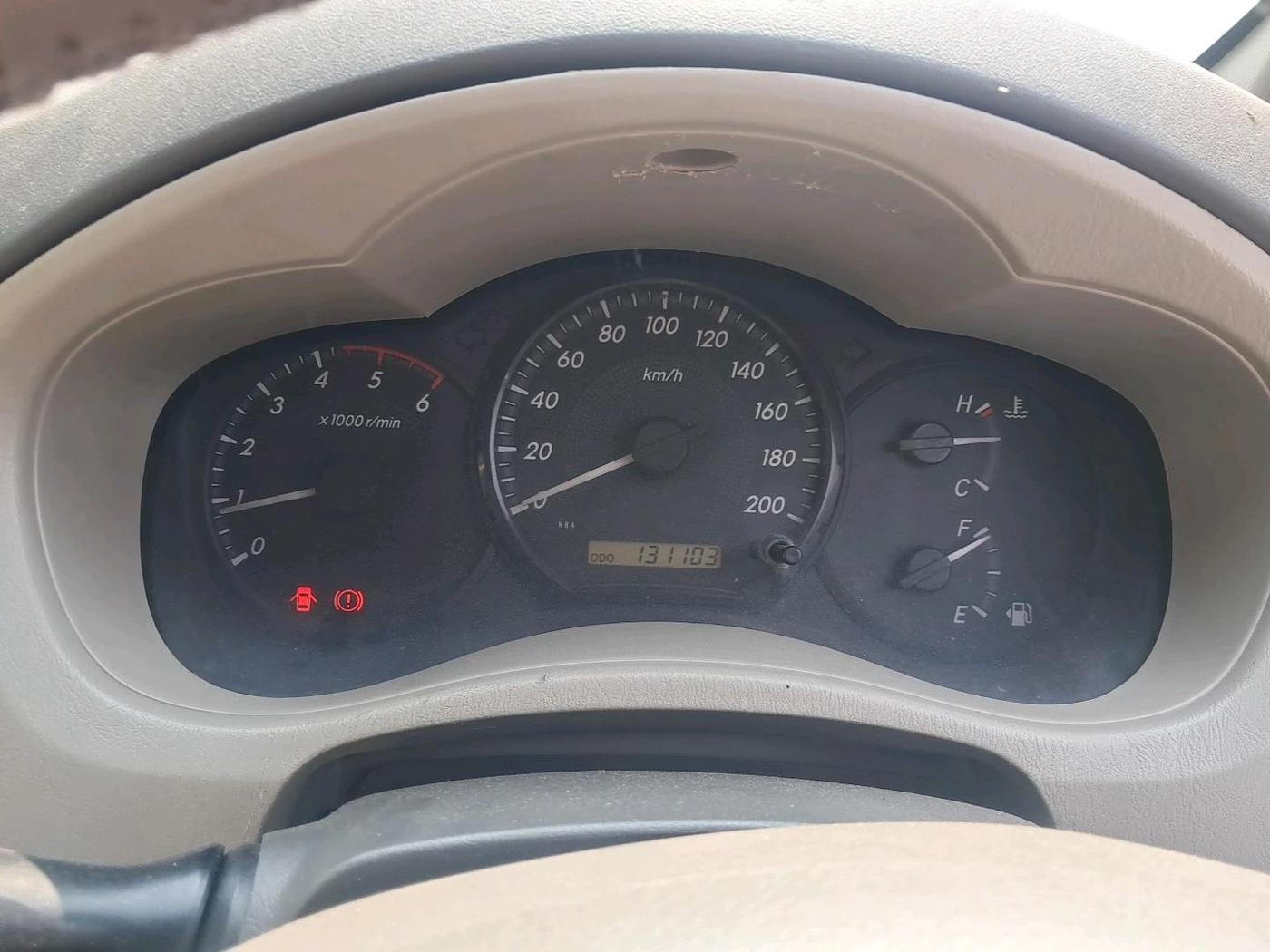 2012 Toyota Innova 2.5 GX 8 STR, Diesel, Manual, 1,31,103 km, interior