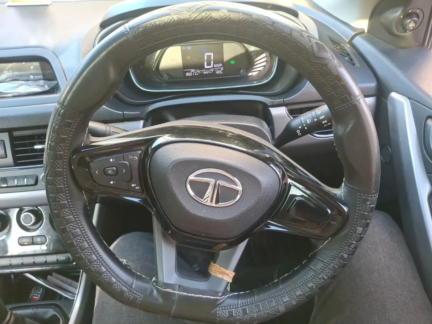2022 Tata NEXON XM PLUS SUNROOF DIESEL, Diesel, Manual, 89,000 km, interior