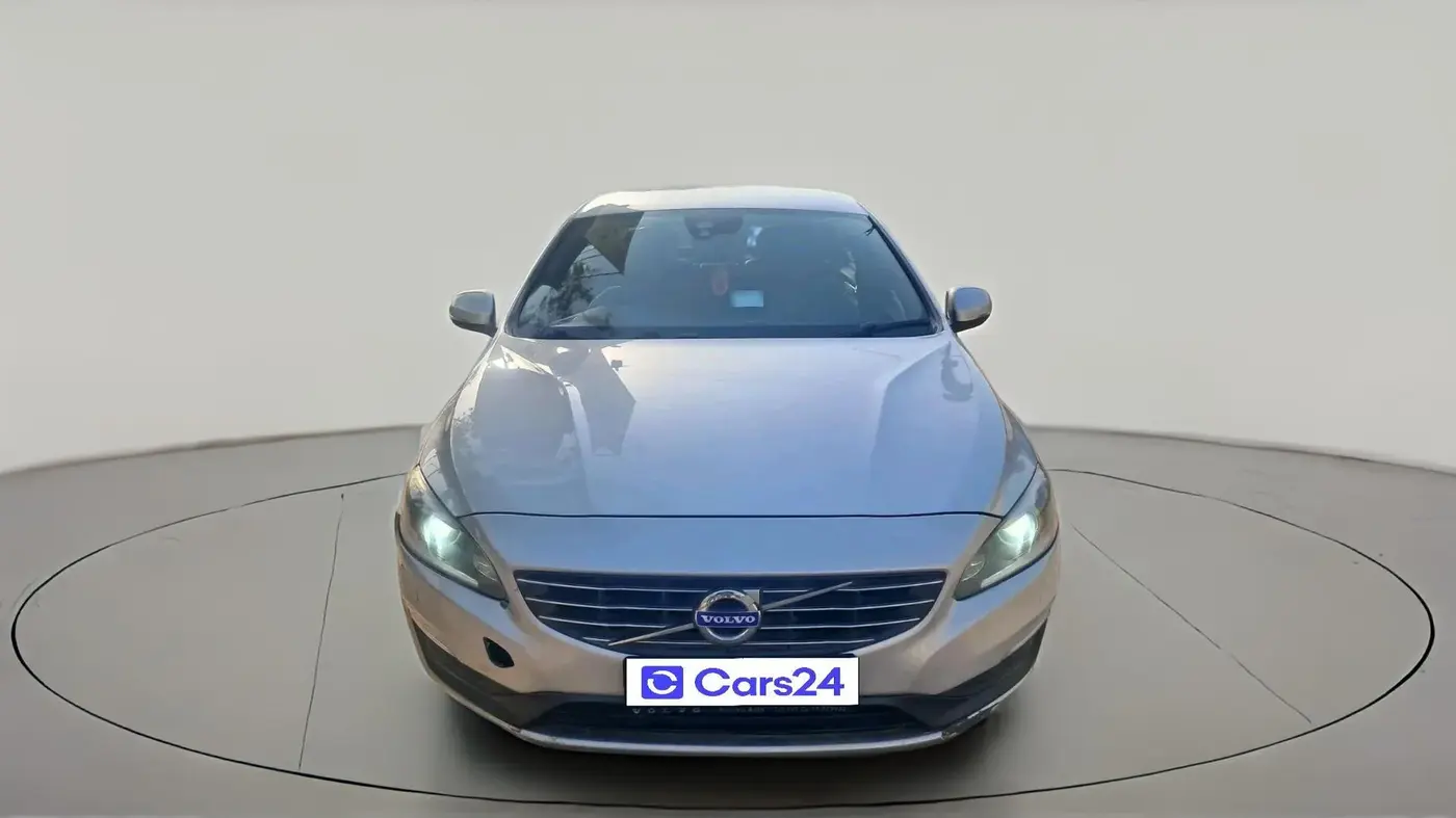 2014 Volvo S60 Kinetic D4, Diesel, Automatic, 1,38,481 km, exterior