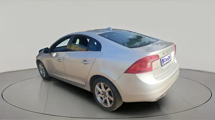 2014 Volvo S60 Kinetic D4, Diesel, Automatic, 1,38,481 km, exterior