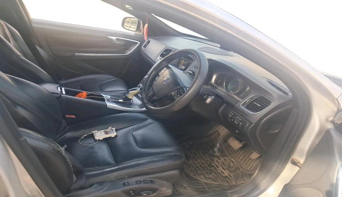 2014 Volvo S60 Kinetic D4, Diesel, Automatic, 1,38,481 km, interior