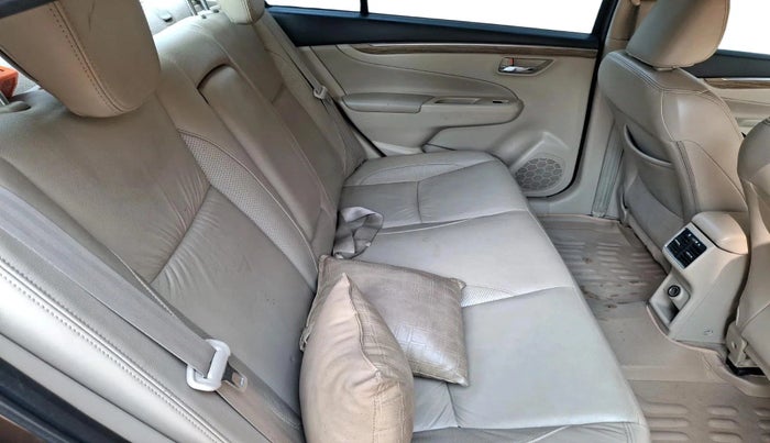 2018 Maruti Ciaz ALPHA 1.5 SHVS PETROL, Petrol, Manual, 1,00,738 km, interior