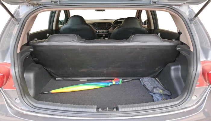 2017 Hyundai Grand i10 SPORTZ 1.2 KAPPA VTVT, Petrol, Manual, 99,552 km, exterior