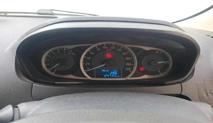 2016 Ford Figo Aspire TITANIUM 1.2 PETROL, Petrol, Manual, 1,24,734 km, interior