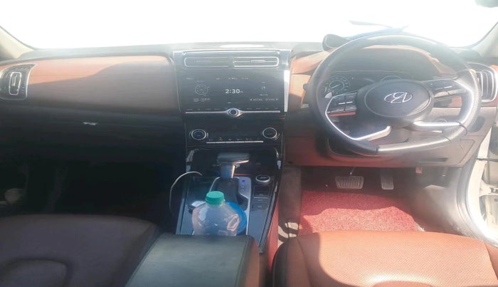 2022 Hyundai ALCAZAR PLATINUM(O) 7STR 2.0 AT, Petrol, Automatic, 20,452 km, interior