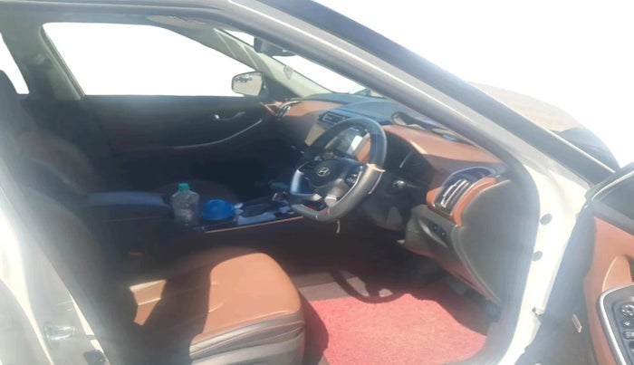 2022 Hyundai ALCAZAR PLATINUM(O) 7STR 2.0 AT, Petrol, Automatic, 20,452 km, interior