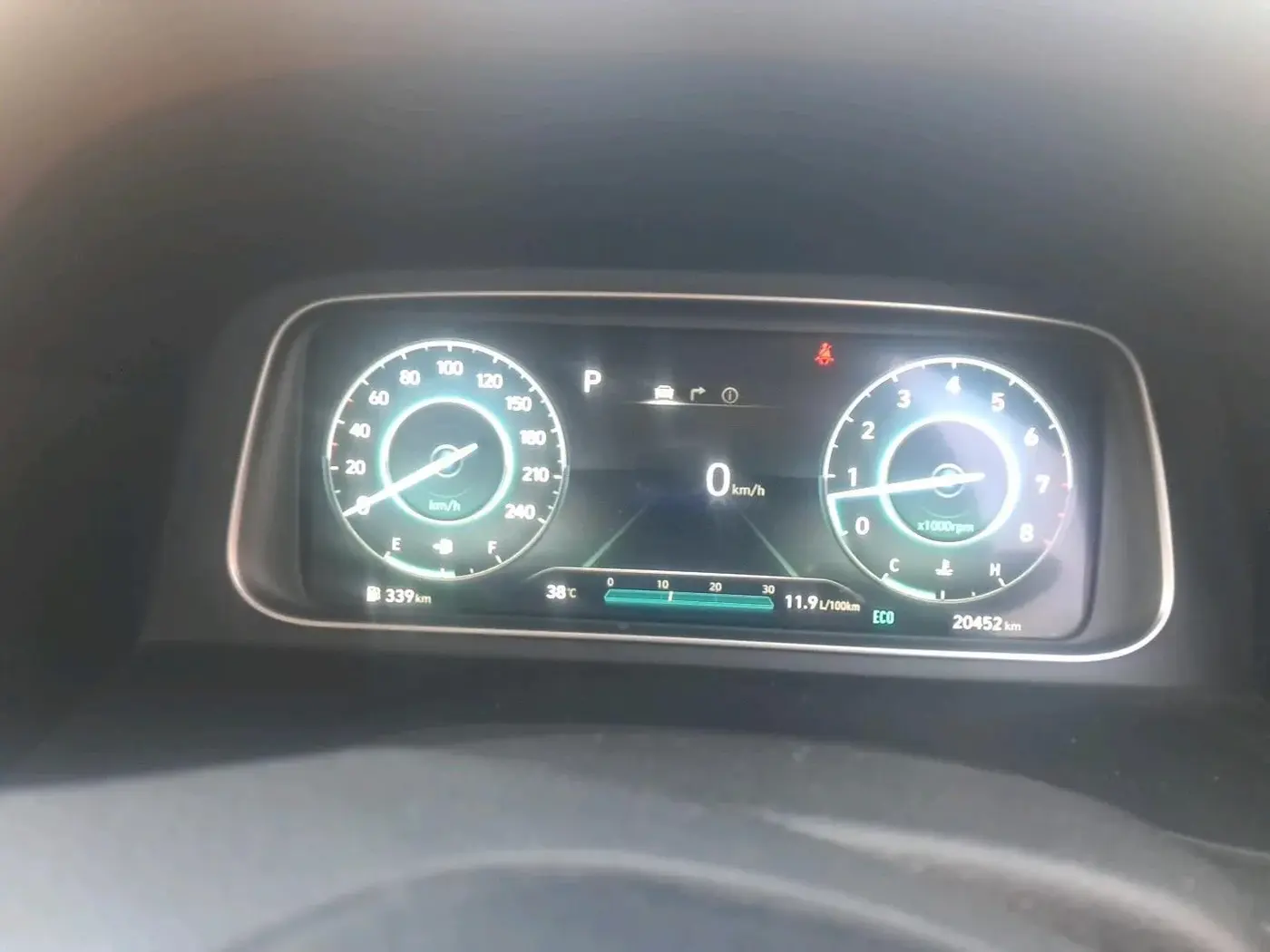 2022 Hyundai ALCAZAR PLATINUM(O) 7STR 2.0 AT, Petrol, Automatic, 20,452 km, interior