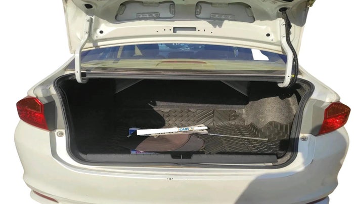 2016 Honda City 1.5L I-VTEC VX CVT, Petrol, Automatic, 29,122 km, exterior