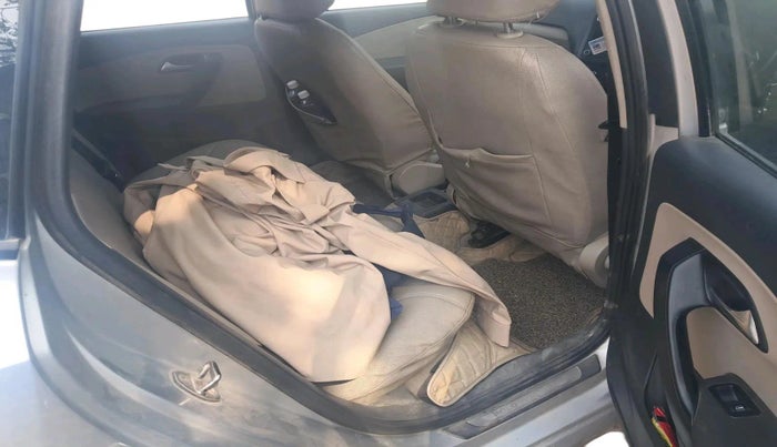 2012 Volkswagen Polo HIGHLINE DIESEL, Diesel, Manual, 1,35,403 km, interior