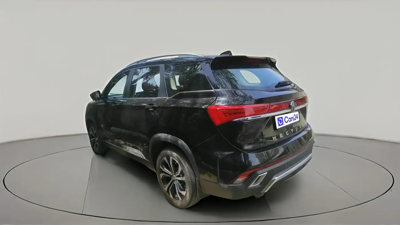 2024 MG HECTOR PLUS SHARP PRO 2.0 TURBO DIESEL 7 STR, Diesel, Manual, 31,537 km, exterior