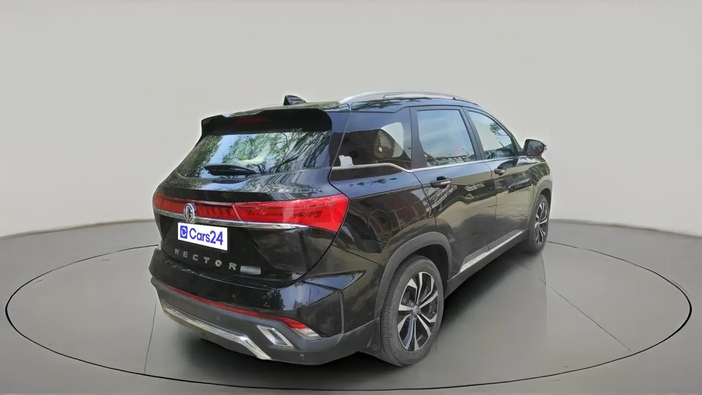 2024 MG HECTOR PLUS SHARP PRO 2.0 TURBO DIESEL 7 STR, Diesel, Manual, 31,537 km, exterior