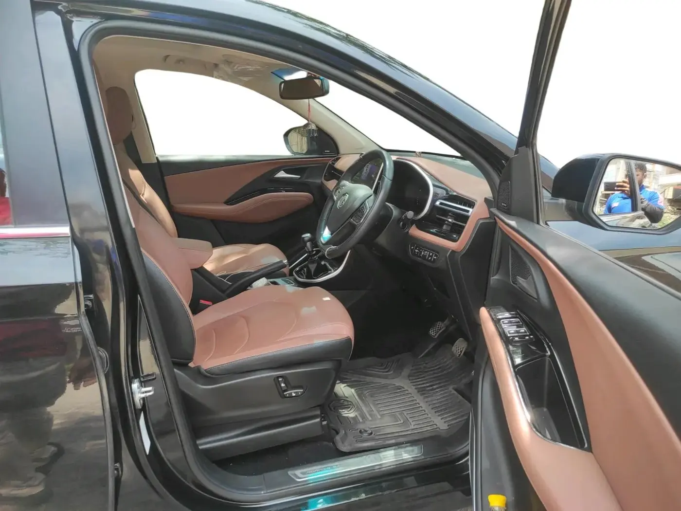 2024 MG HECTOR PLUS SHARP PRO 2.0 TURBO DIESEL 7 STR, Diesel, Manual, 31,537 km, interior