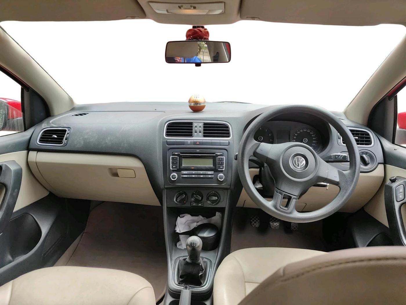 2012 Volkswagen Polo COMFORTLINE 1.2L PETROL, Petrol, Manual, 70,089 km, interior