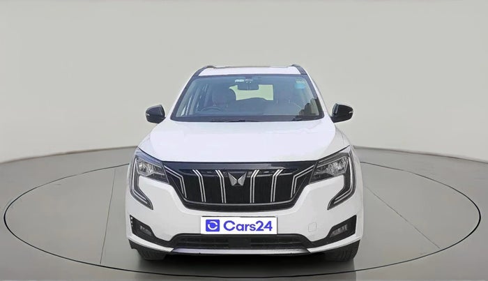 2022 Mahindra XUV700 AX 5 D AT 5 STR, Diesel, Automatic, 1,14,571 km, exterior