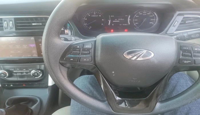 2018 Mahindra MARAZZO M8 7 STR, Diesel, Manual, 93,108 km, interior