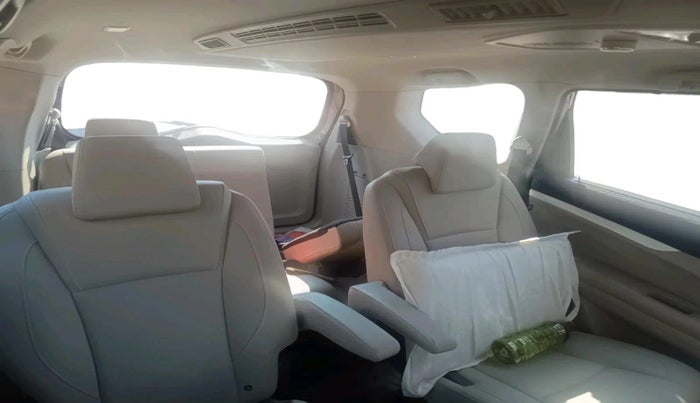 2018 Mahindra MARAZZO M8 7 STR, Diesel, Manual, 93,108 km, interior