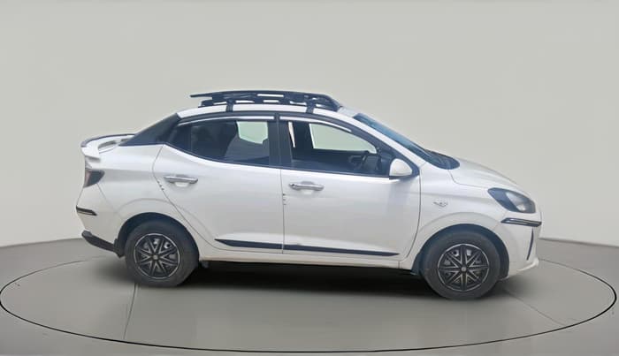 2022 Hyundai AURA S 1.2 CNG, CNG, Manual, 2,49,074 km, exterior