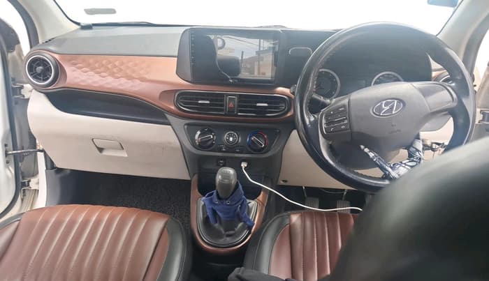 2022 Hyundai AURA S 1.2 CNG, CNG, Manual, 2,49,074 km, interior