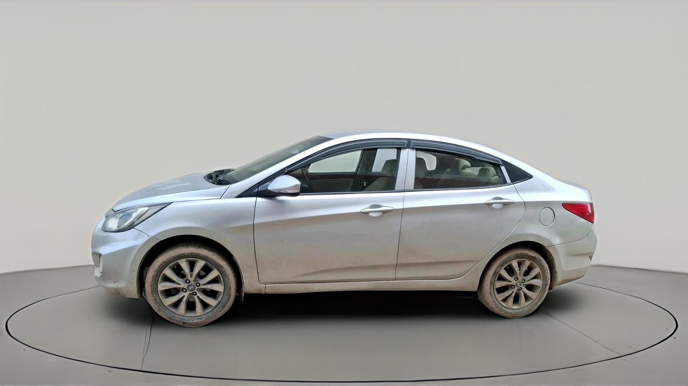 2013 Hyundai Verna FLUIDIC 1.6 CRDI SX, Diesel, Manual, 76,796 km, exterior