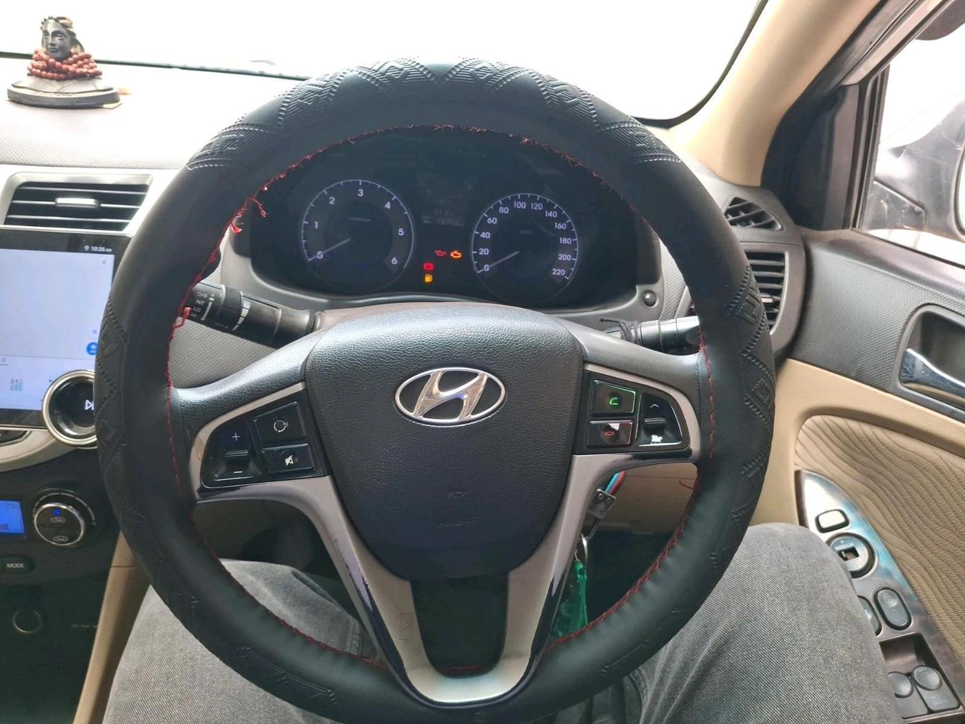 2013 Hyundai Verna FLUIDIC 1.6 CRDI SX, Diesel, Manual, 76,796 km, interior