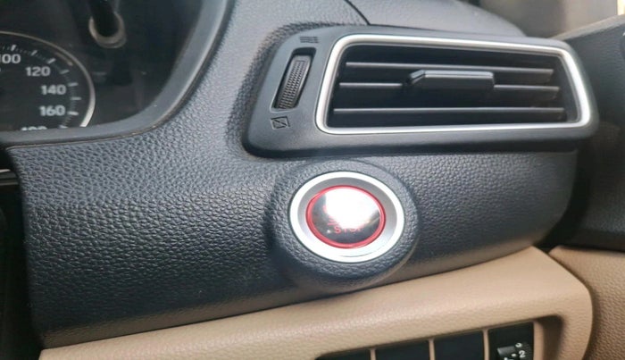 2018 Honda Amaze 1.2L I-VTEC VX, Petrol, Manual, 1,44,052 km, interior