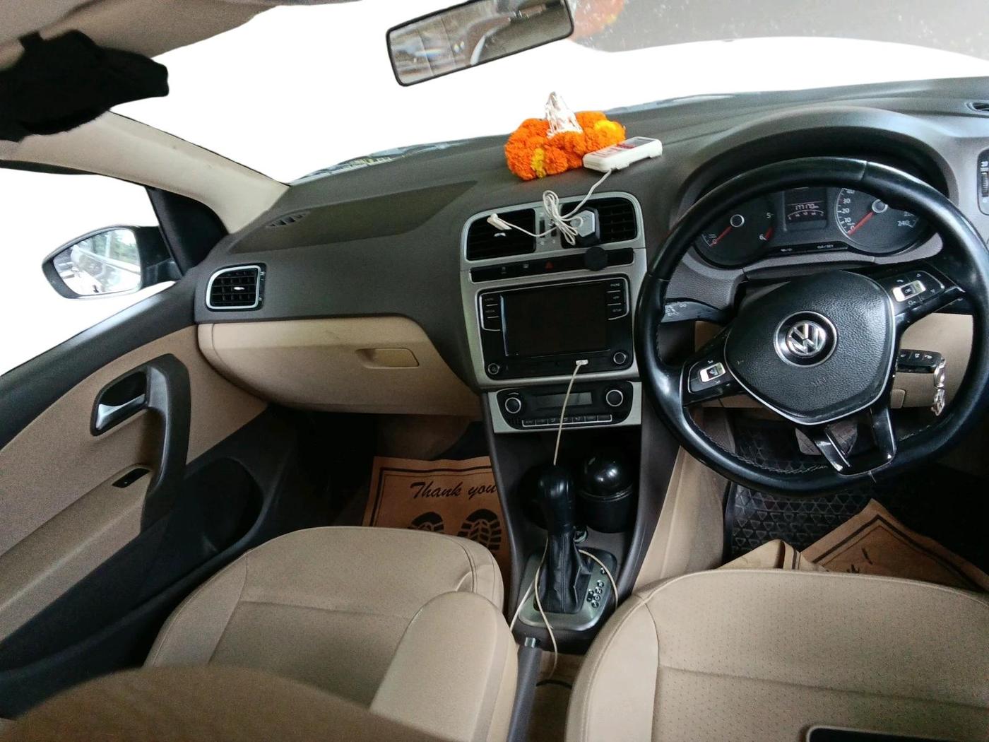 2015 Volkswagen Vento HIGHLINE 1.5 AT, Diesel, Automatic, 1,77,171 km, interior
