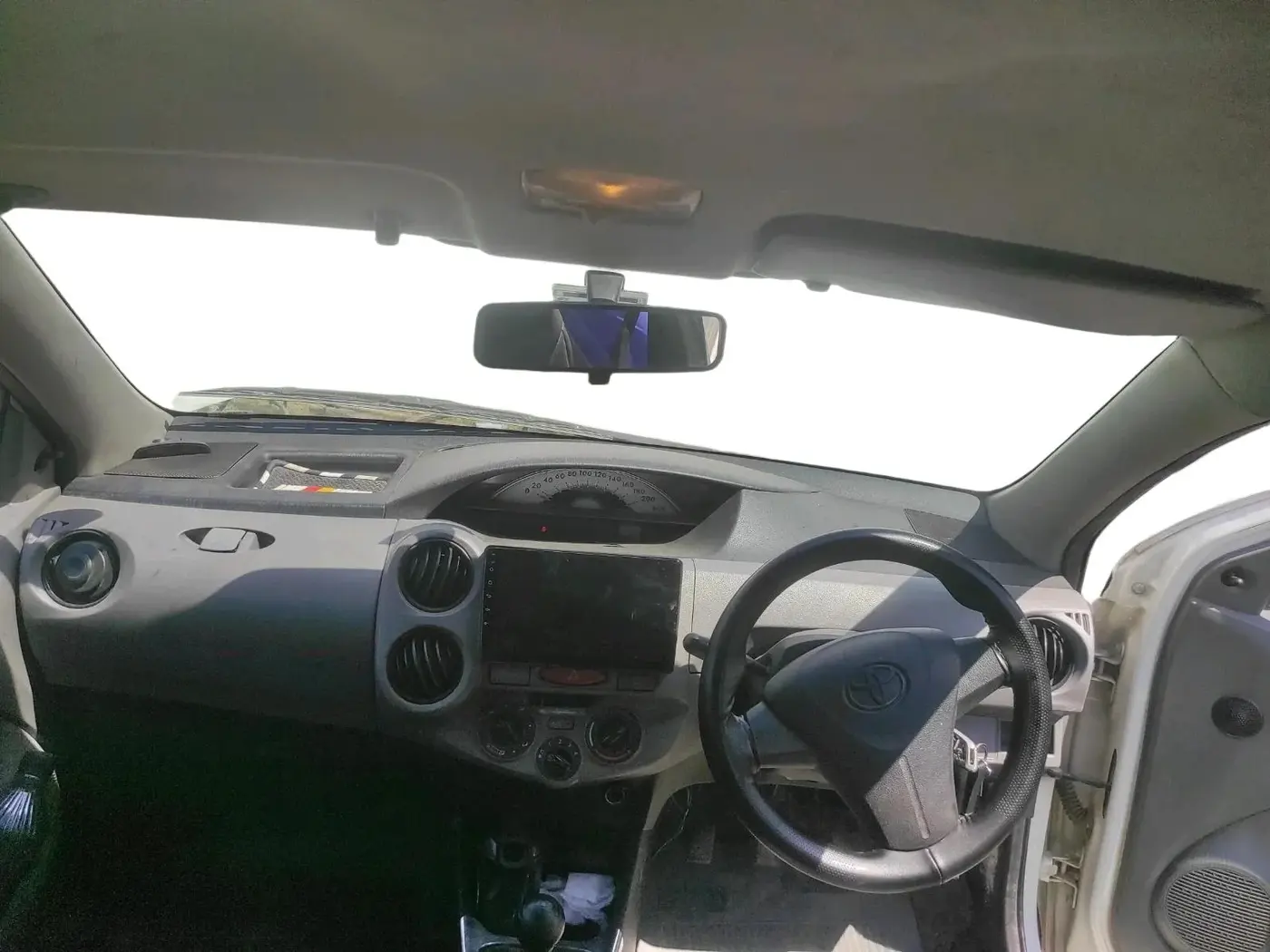 2011 Toyota Etios G, Petrol, Manual, 1,37,774 km, interior