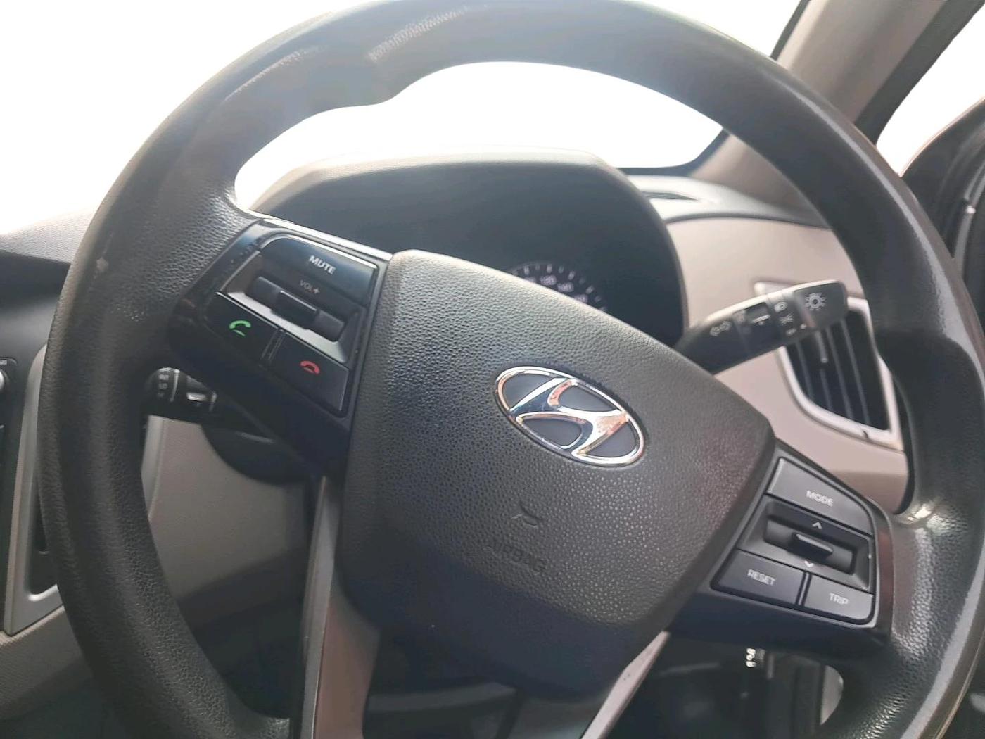 2016 Hyundai Creta S PLUS 1.4 DIESEL, Diesel, Manual, 1,70,177 km, interior
