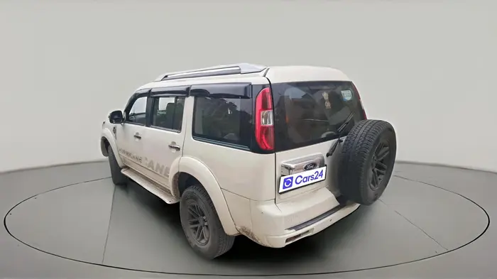 2012 Ford Endeavour 2.5L 4X2 MT, Diesel, Manual, 1,44,793 km, exterior