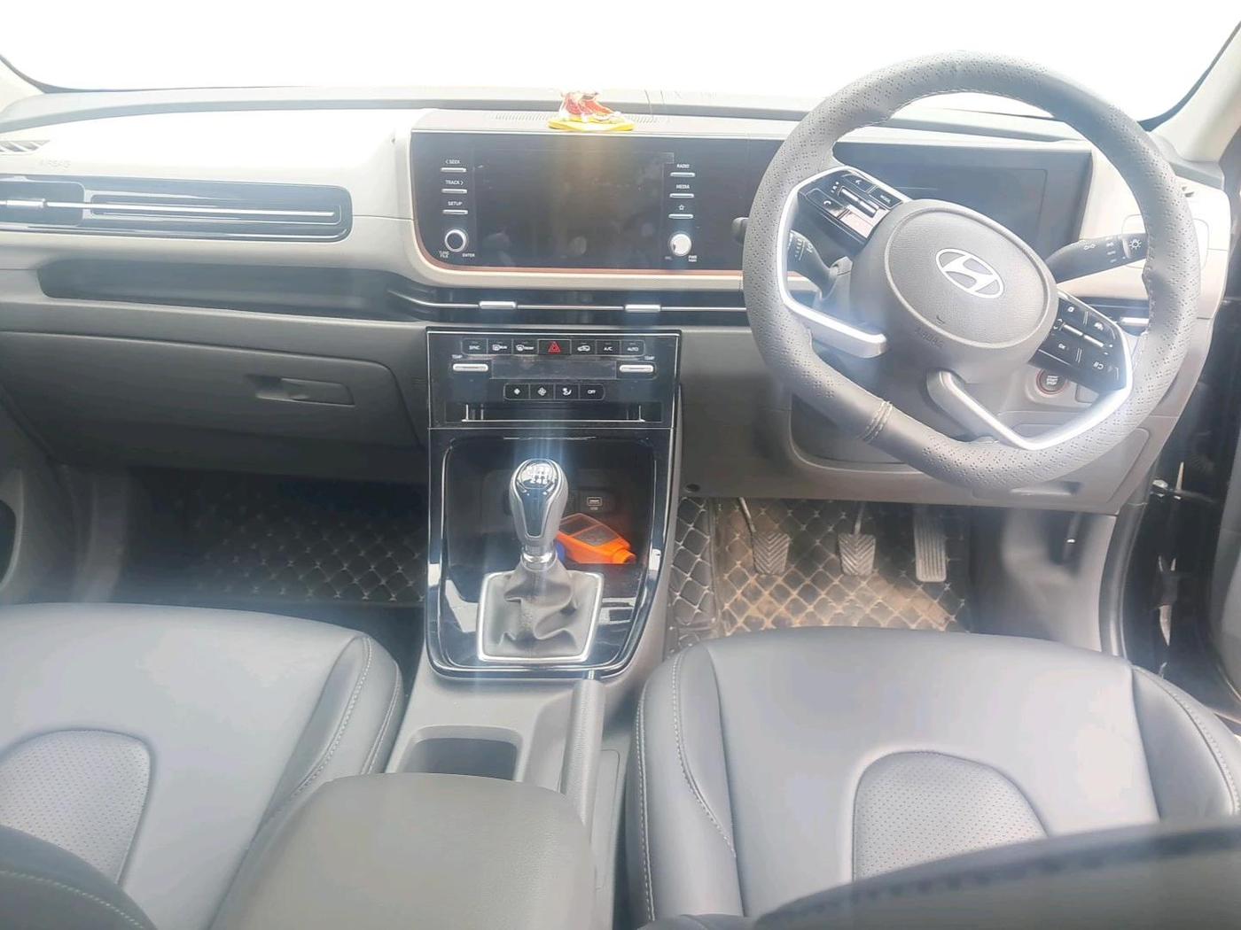 2024 Hyundai Creta S (O) 1.5 PETROL, Petrol, Manual, 16,571 km, interior