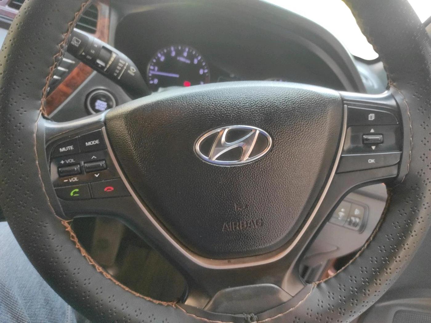 2017 Hyundai i20 Active 1.2 SX, Petrol, Manual, 92,139 km, interior