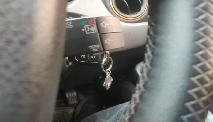 2017 Renault Duster RXS CVT, Petrol, Automatic, 58,511 km, interior