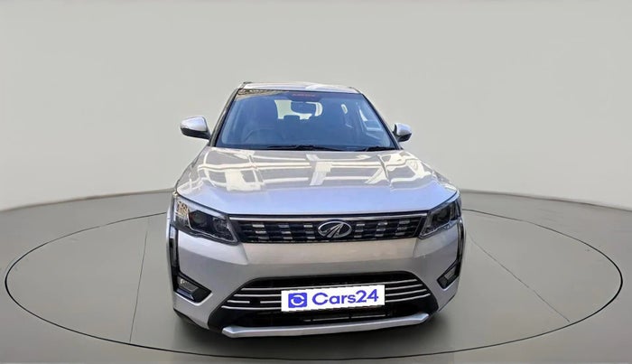 2020 Mahindra XUV300 W8 1.2 PETROL, Petrol, Manual, 63,335 km, exterior