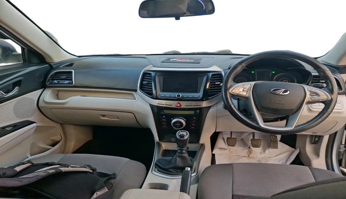 2020 Mahindra XUV300 W8 1.2 PETROL, Petrol, Manual, 63,335 km, interior