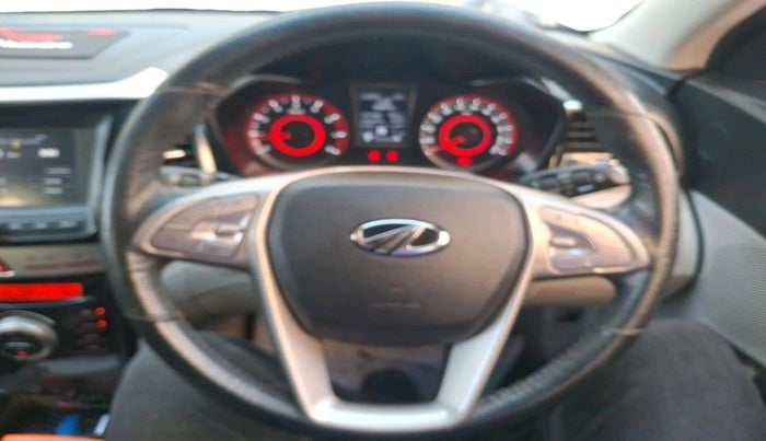 2020 Mahindra XUV300 W8 1.2 PETROL, Petrol, Manual, 63,335 km, interior