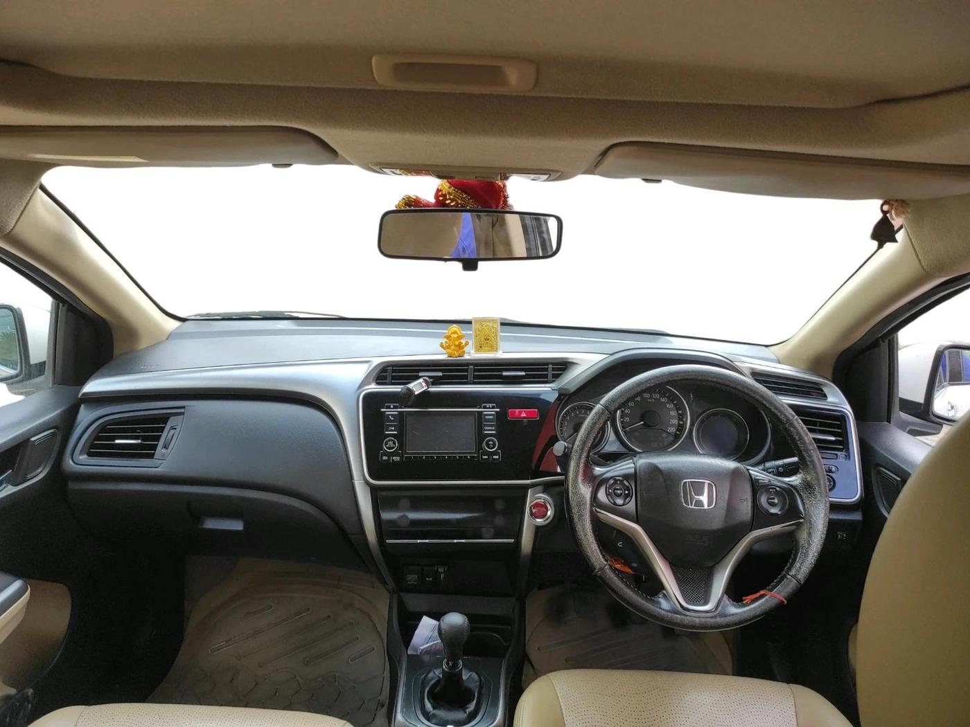 2014 Honda City 1.5L I-VTEC VX, Petrol, Manual, 1,55,848 km, interior
