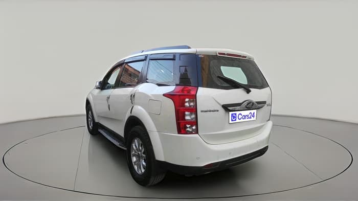 2015 Mahindra XUV500 W10, Diesel, Manual, 99,707 km, exterior