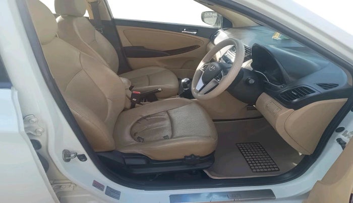 2011 Hyundai Verna FLUIDIC 1.6 CRDI SX OPT, Diesel, Manual, 1,08,574 km, interior