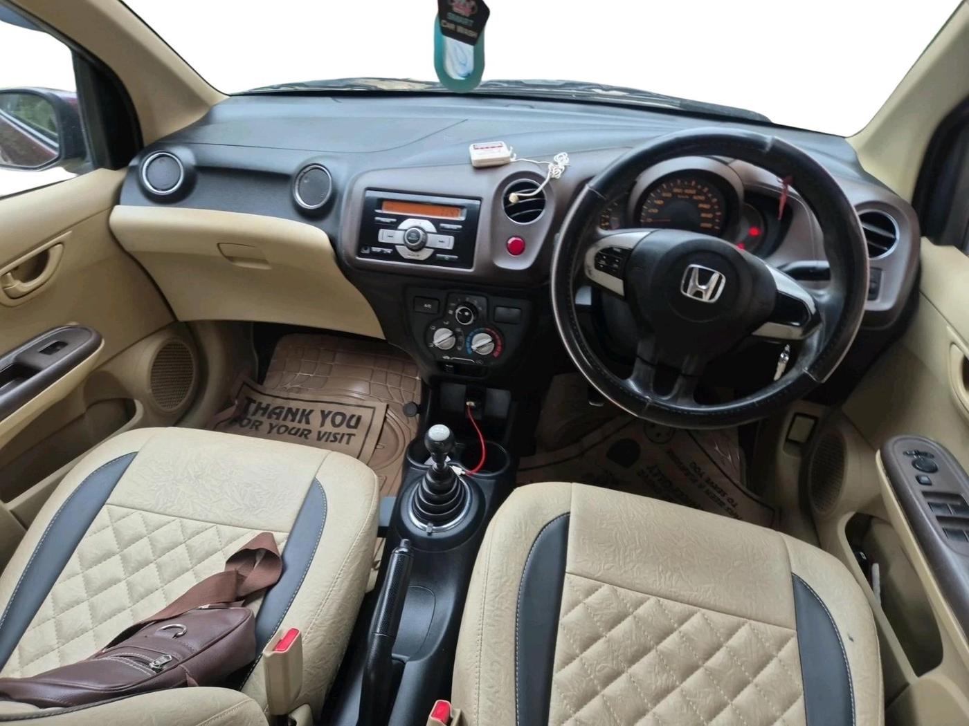 2013 Honda Amaze 1.5L I-DTEC S, Diesel, Manual, 1,03,903 km, interior