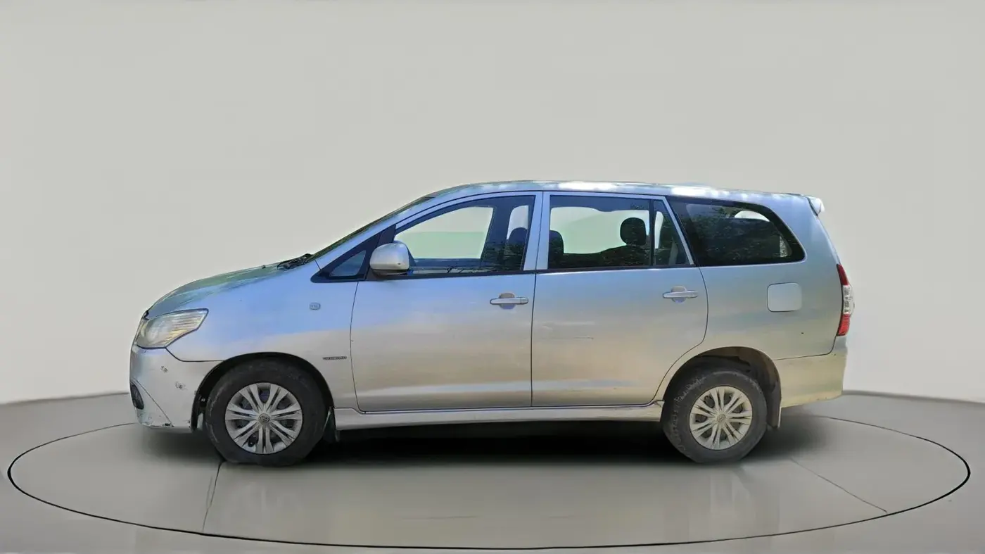 2012 Toyota Innova GX 2.5 7 STR, Diesel, Manual, 3,19,222 km, exterior