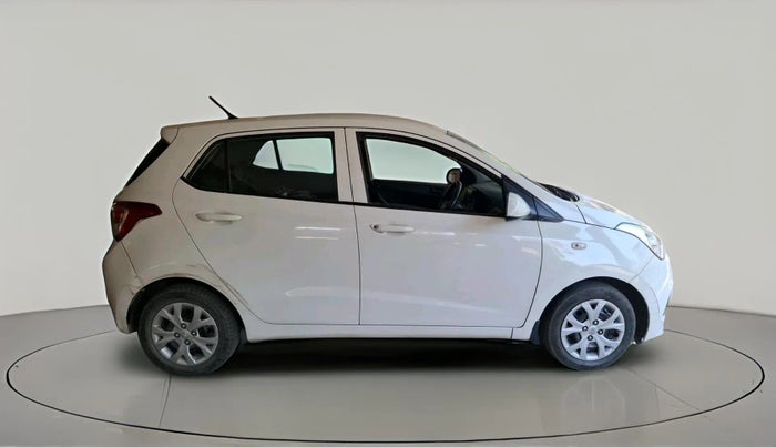 2016 Hyundai Grand i10 MAGNA AT 1.2 KAPPA VTVT, Petrol, Automatic, 39,393 km, exterior