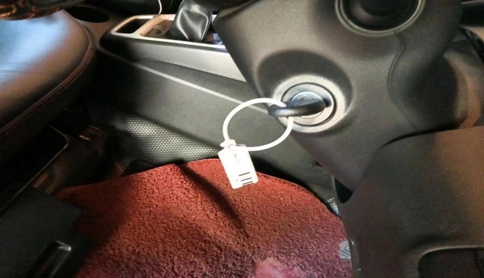 2019 Hyundai VENUE SX 1.0 TURBO, Petrol, Manual, 38,403 km, interior