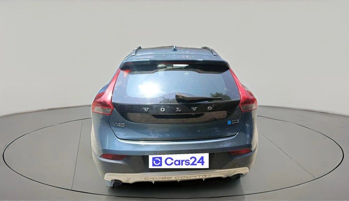 2013 Volvo V40 Cross Country D3, Diesel, Automatic, 1,15,933 km, exterior