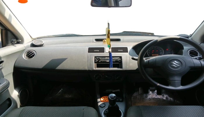 2005 Maruti Swift VXI 1.3, Petrol, Manual, 96,921 km, interior