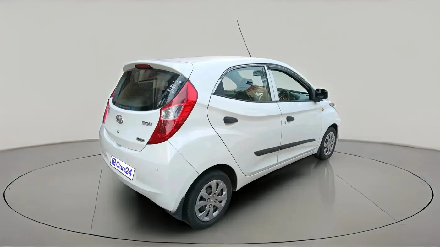 2016 Hyundai Eon MAGNA + AIRBAG, Petrol, Manual, 64,935 km, exterior