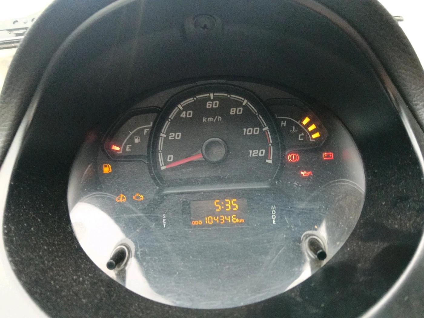 2015 Tata Nano TWIST XM, Petrol, Manual, 1,04,346 km, interior