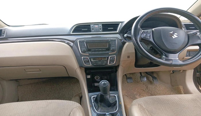 2016 Maruti Ciaz ZDI SHVS, Diesel, Manual, 1,95,713 km, interior